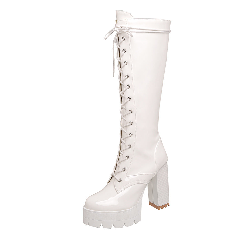 Large size lacquered front lace-up thick heel boots